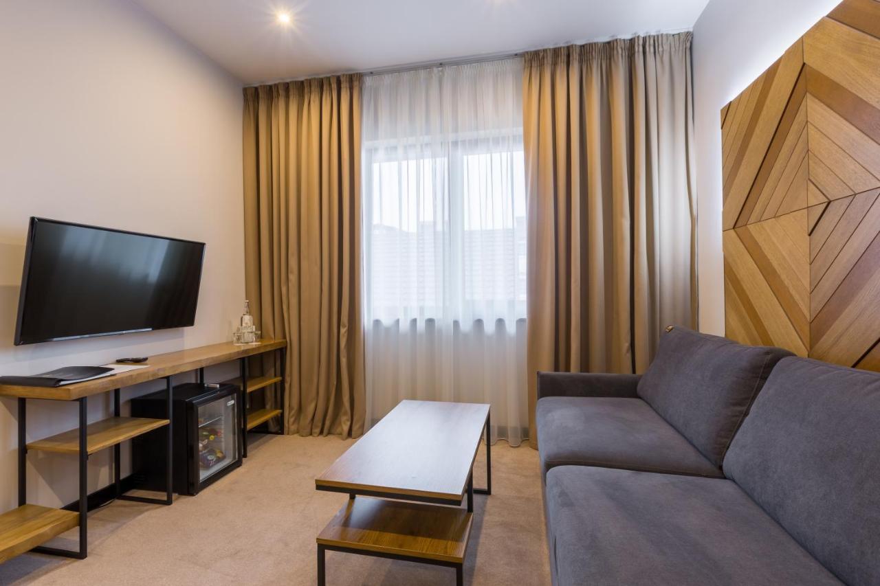 Hotel Святий Шарбель Moršyn Exteriér fotografie