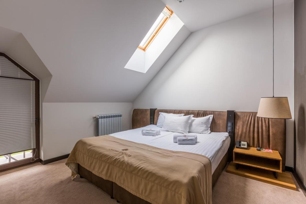 Hotel Святий Шарбель Moršyn Exteriér fotografie
