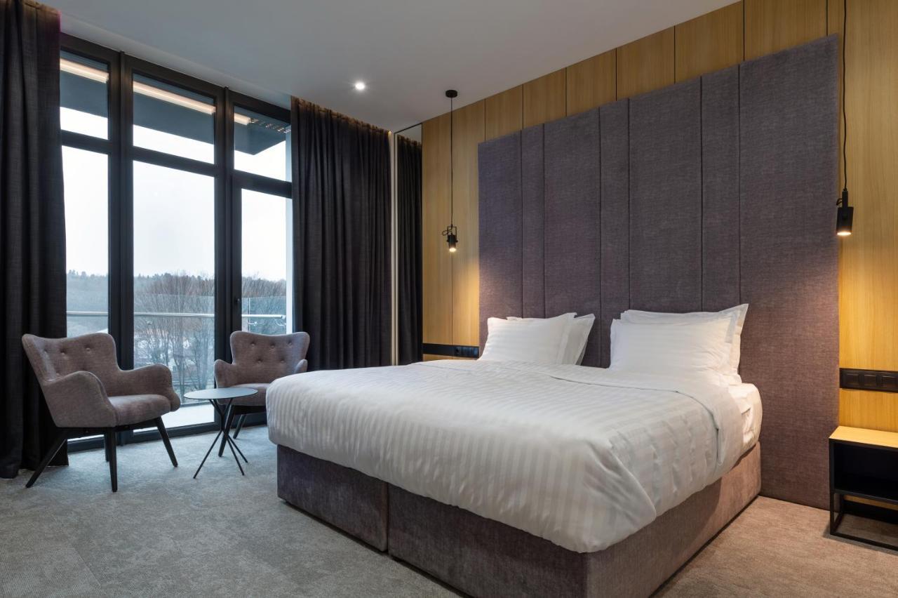 Hotel Святий Шарбель Moršyn Exteriér fotografie
