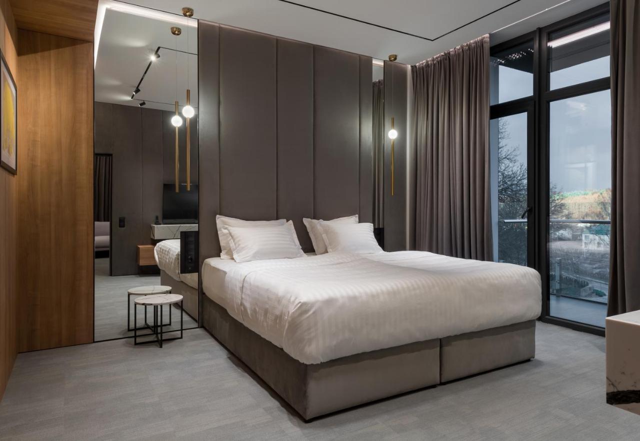 Hotel Святий Шарбель Moršyn Exteriér fotografie