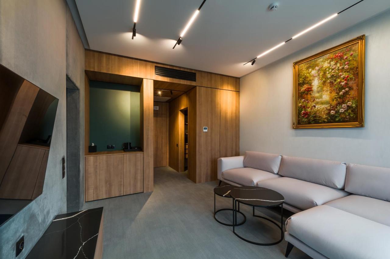 Hotel Святий Шарбель Moršyn Exteriér fotografie