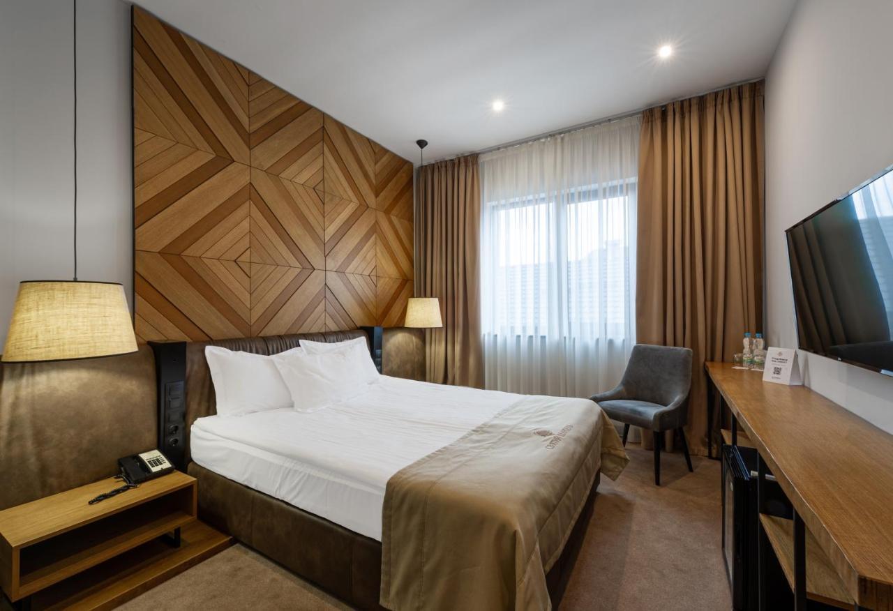 Hotel Святий Шарбель Moršyn Exteriér fotografie