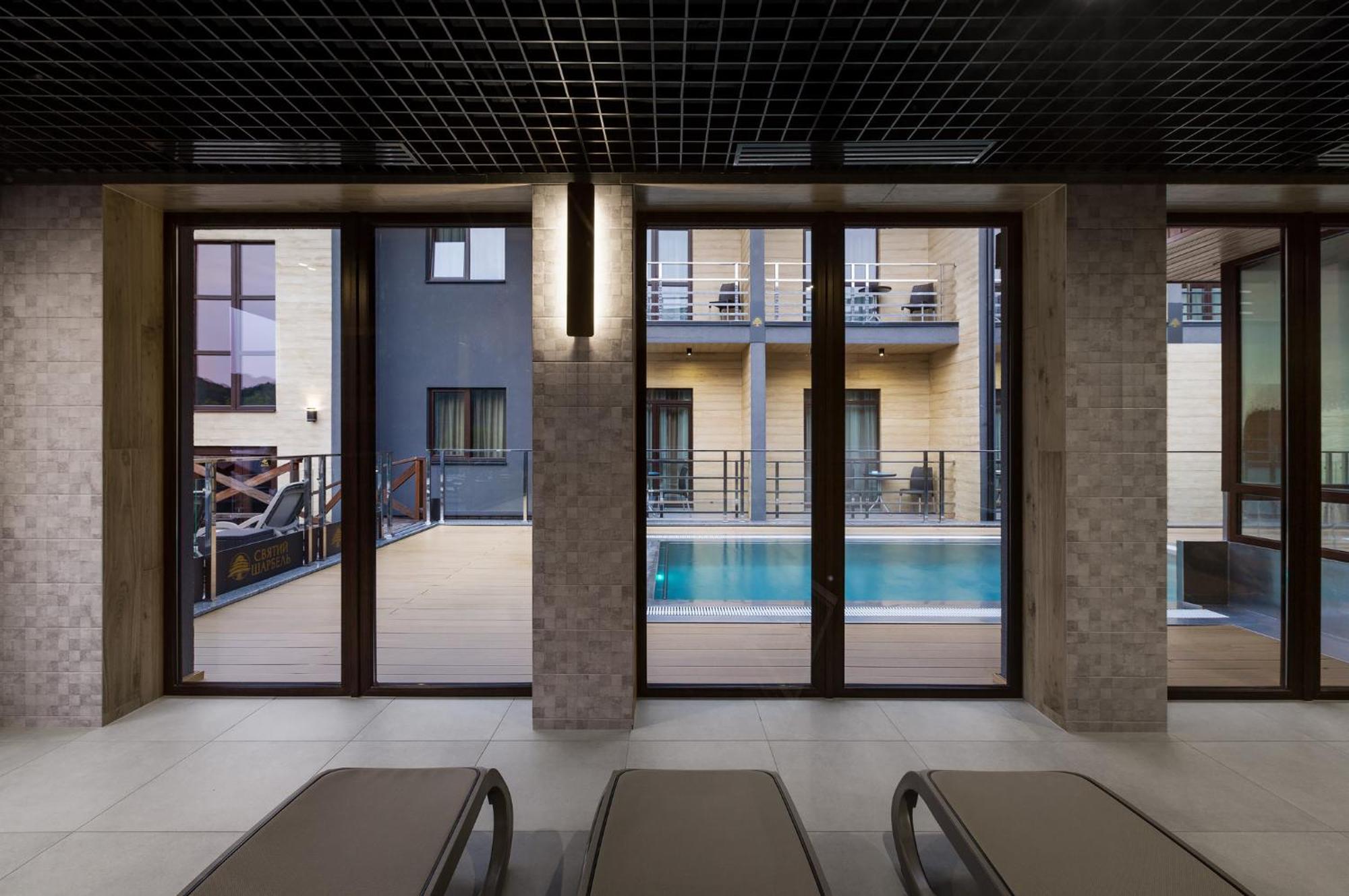 Hotel Святий Шарбель Moršyn Exteriér fotografie